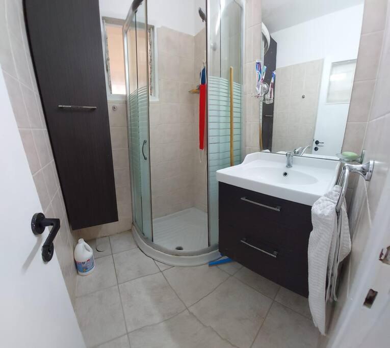 הנביאים 1 נתניה Naveim Apartment Kültér fotó