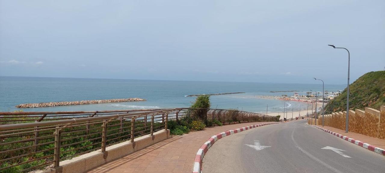 הנביאים 1 נתניה Naveim Apartment Kültér fotó
